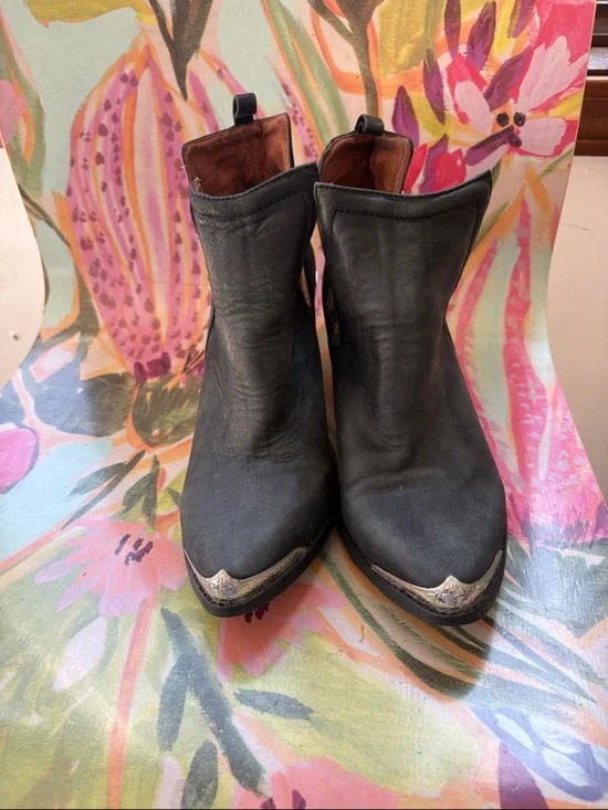 Jeffrey Campbell Cromwell Boots - Picture 3 of 11